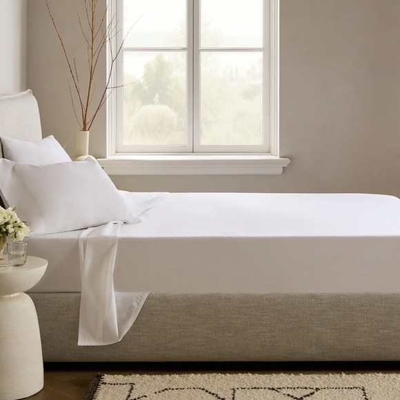 QUINCE Classic Organic Percale Sheet Set Queen White 3069 - Picture 3 of 9